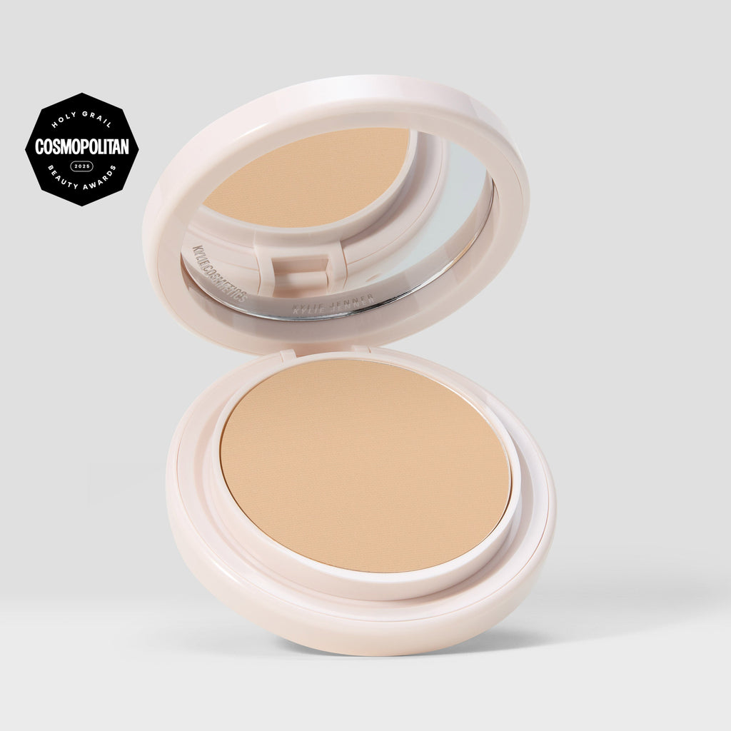 kyliecosmetics Natural Blur Powder Foundation