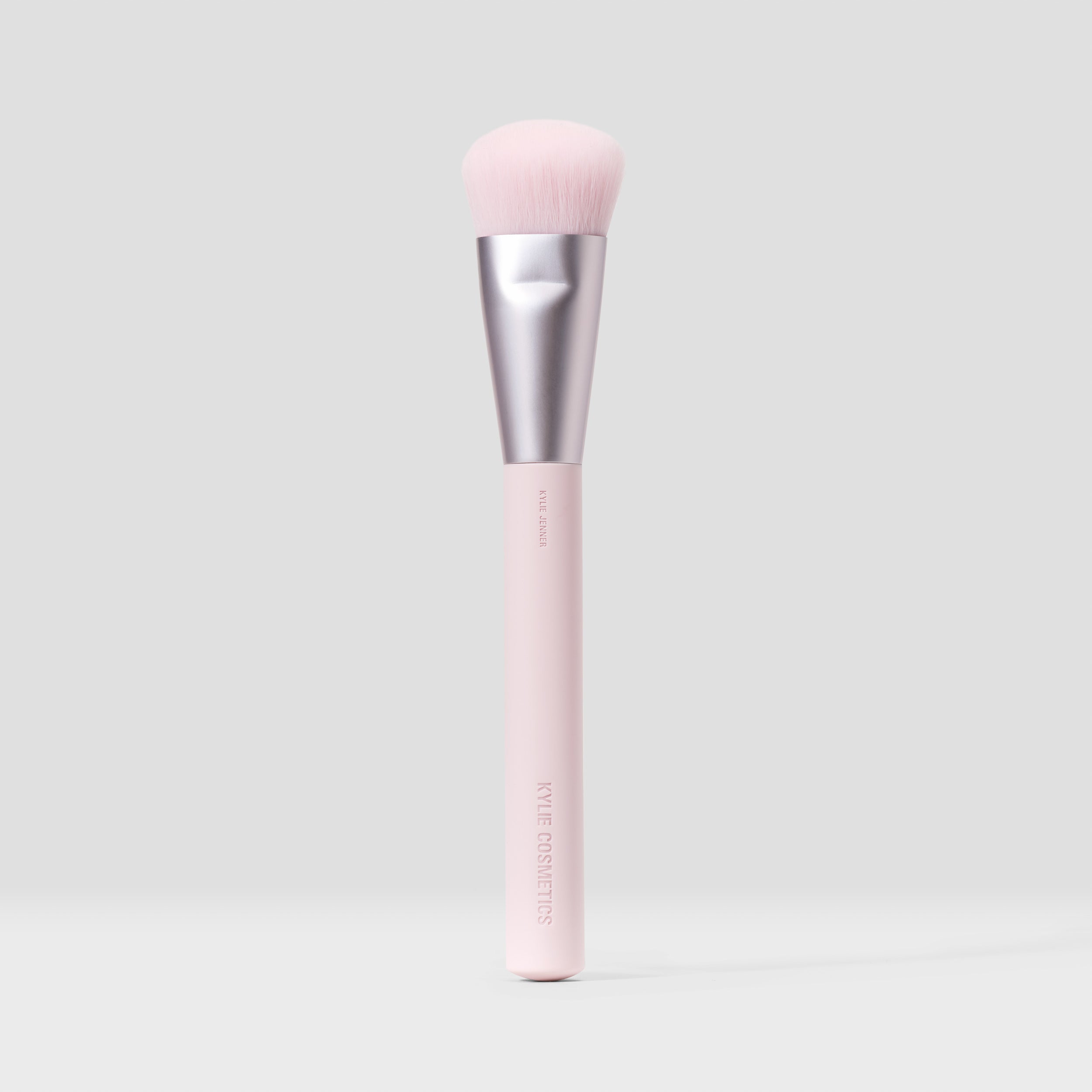 kyliecosmetics Blush Brush 04