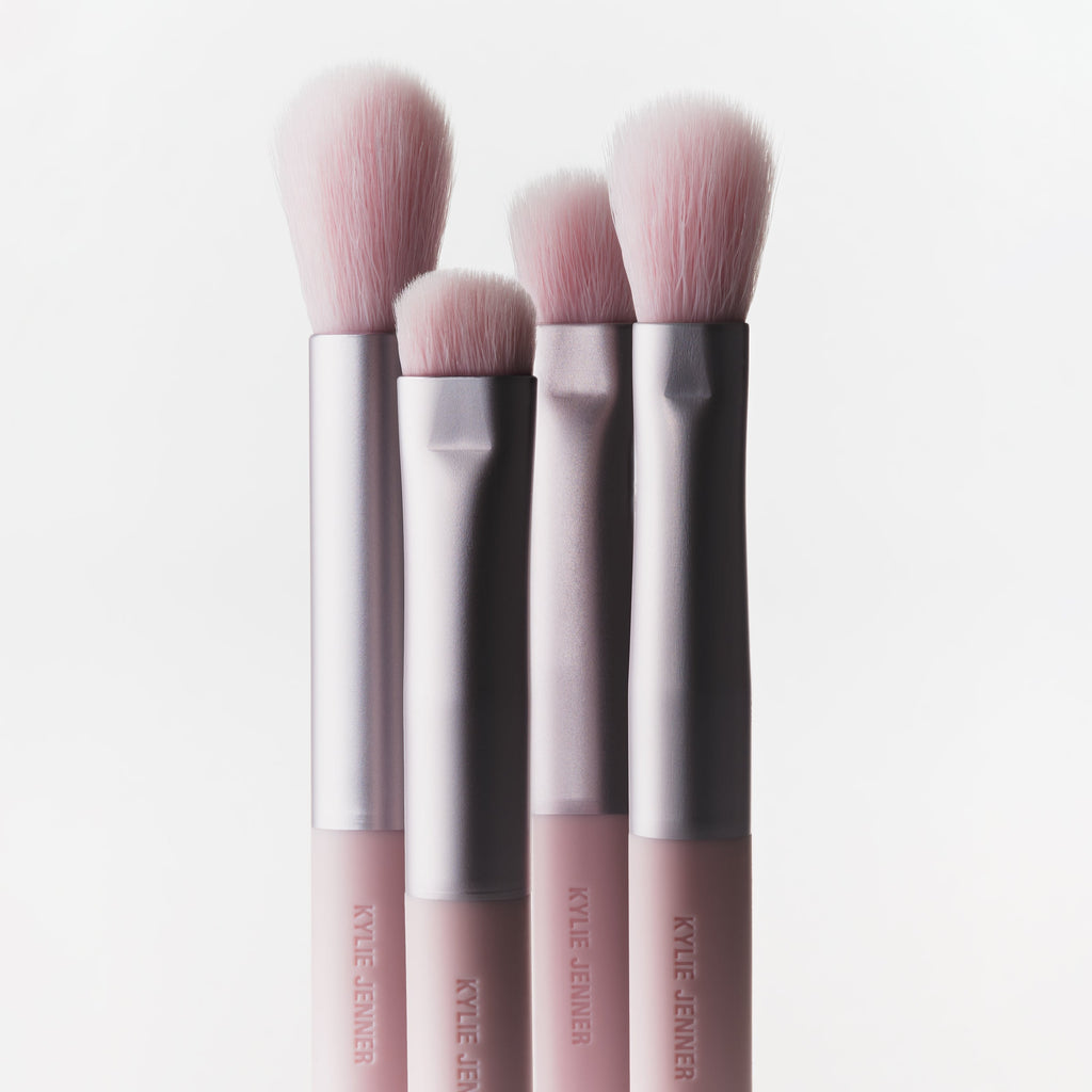kyliecosmetics Eyeshadow Brush & Classic Matte Palette & Kylash Mascara Bundle
