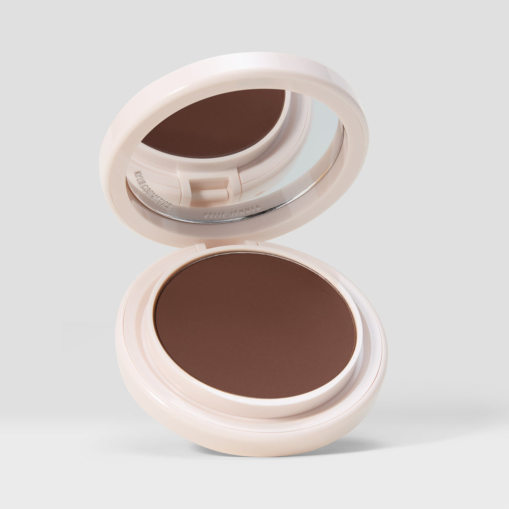 kyliecosmetics Natural Blur Powder Foundation
