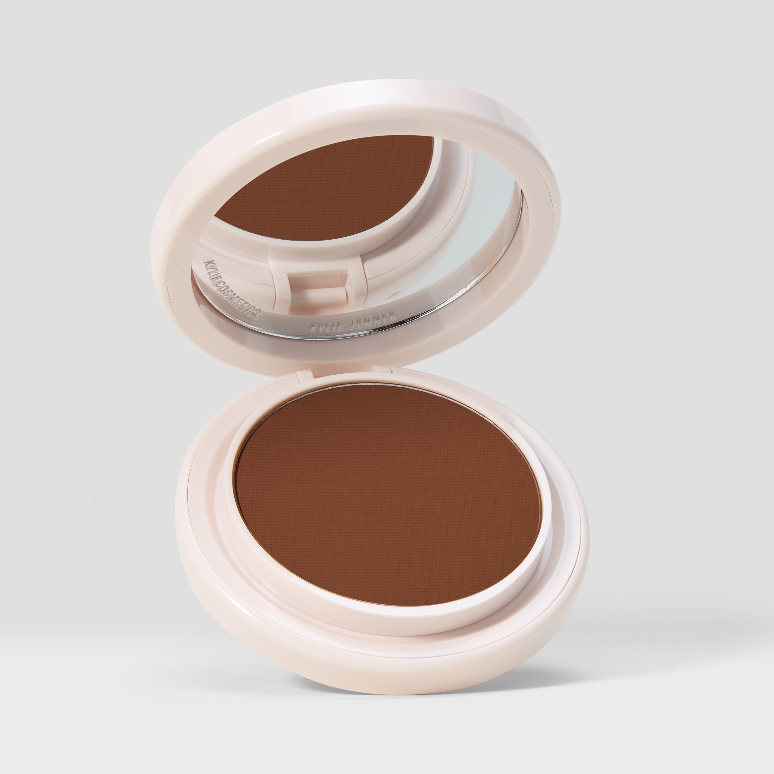 kyliecosmetics Natural Blur Powder Foundation
