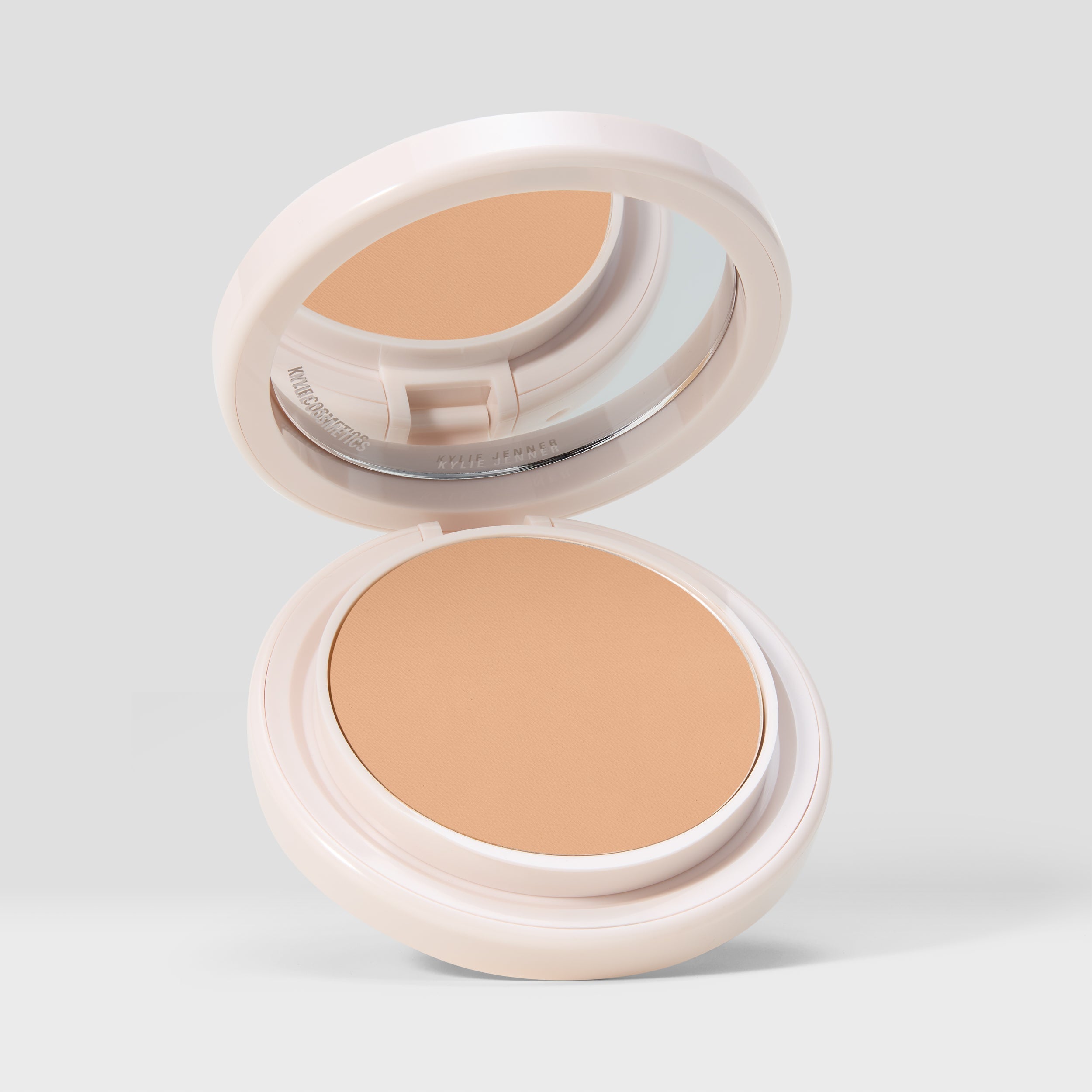 kyliecosmetics Natural Blur Powder Foundation