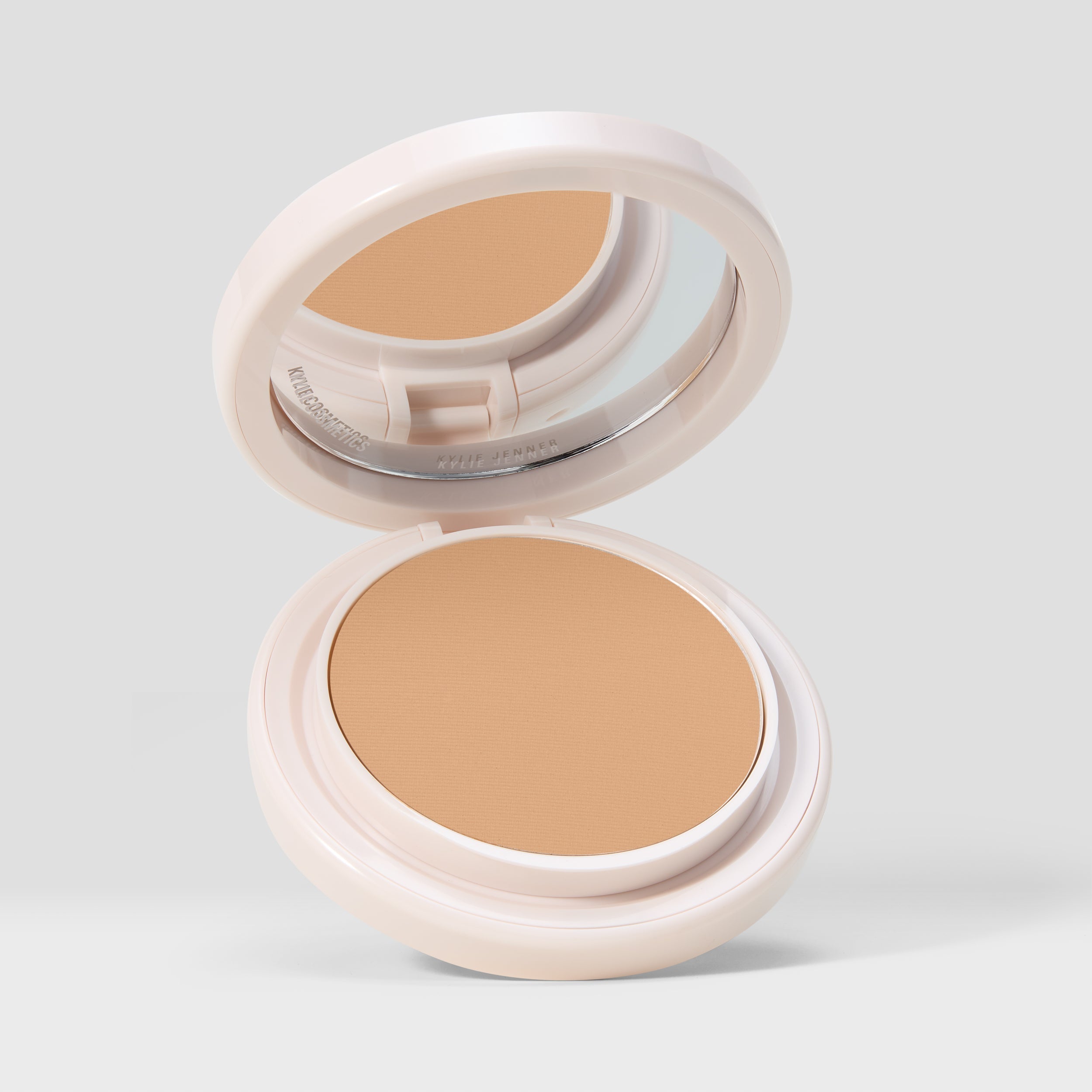 kyliecosmetics Natural Blur Powder Foundation