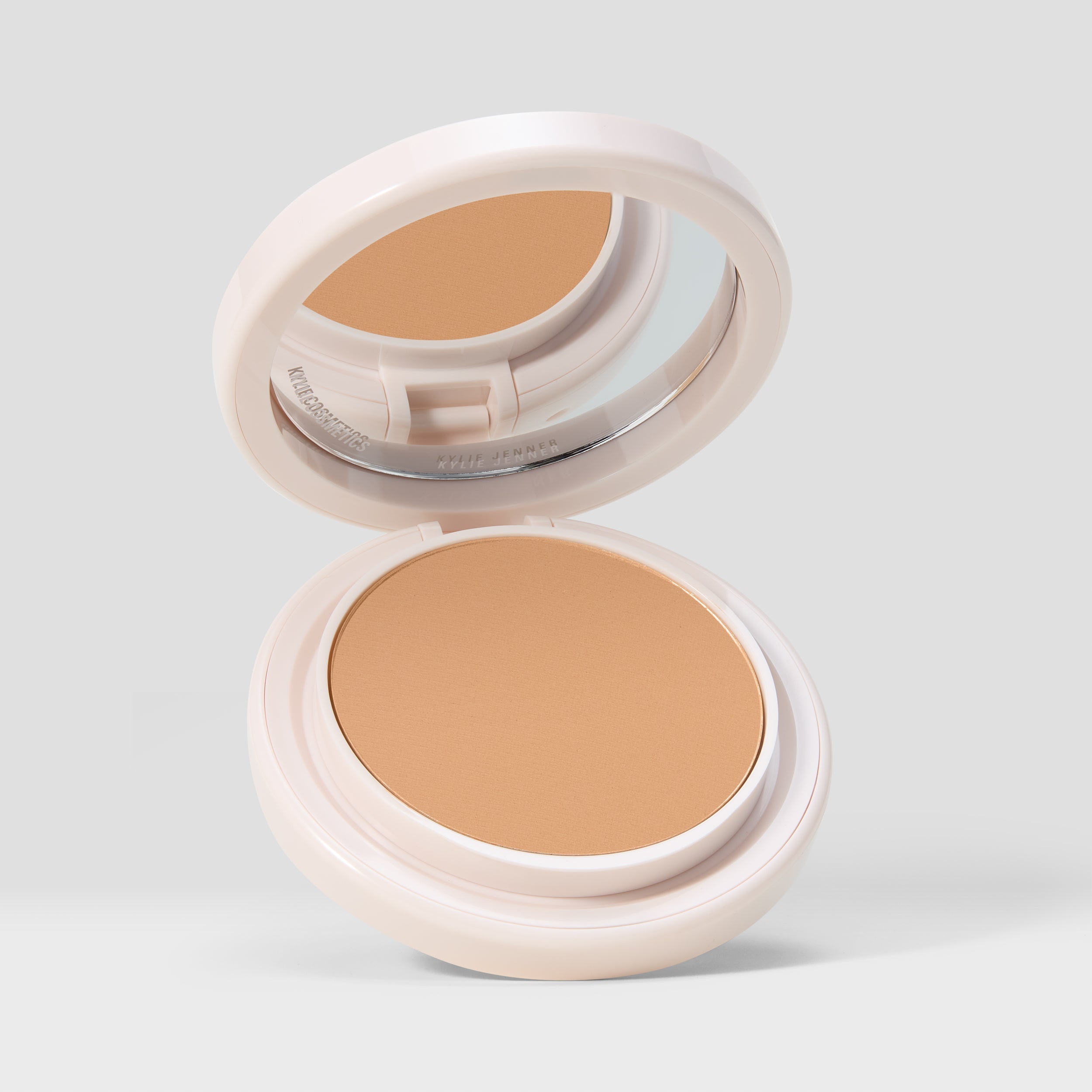 kyliecosmetics Natural Blur Powder Foundation