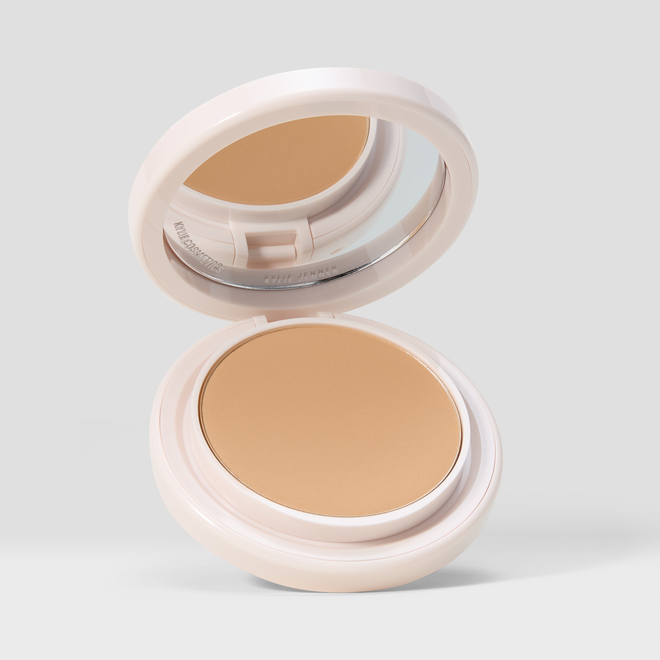 kyliecosmetics Natural Blur Powder Foundation