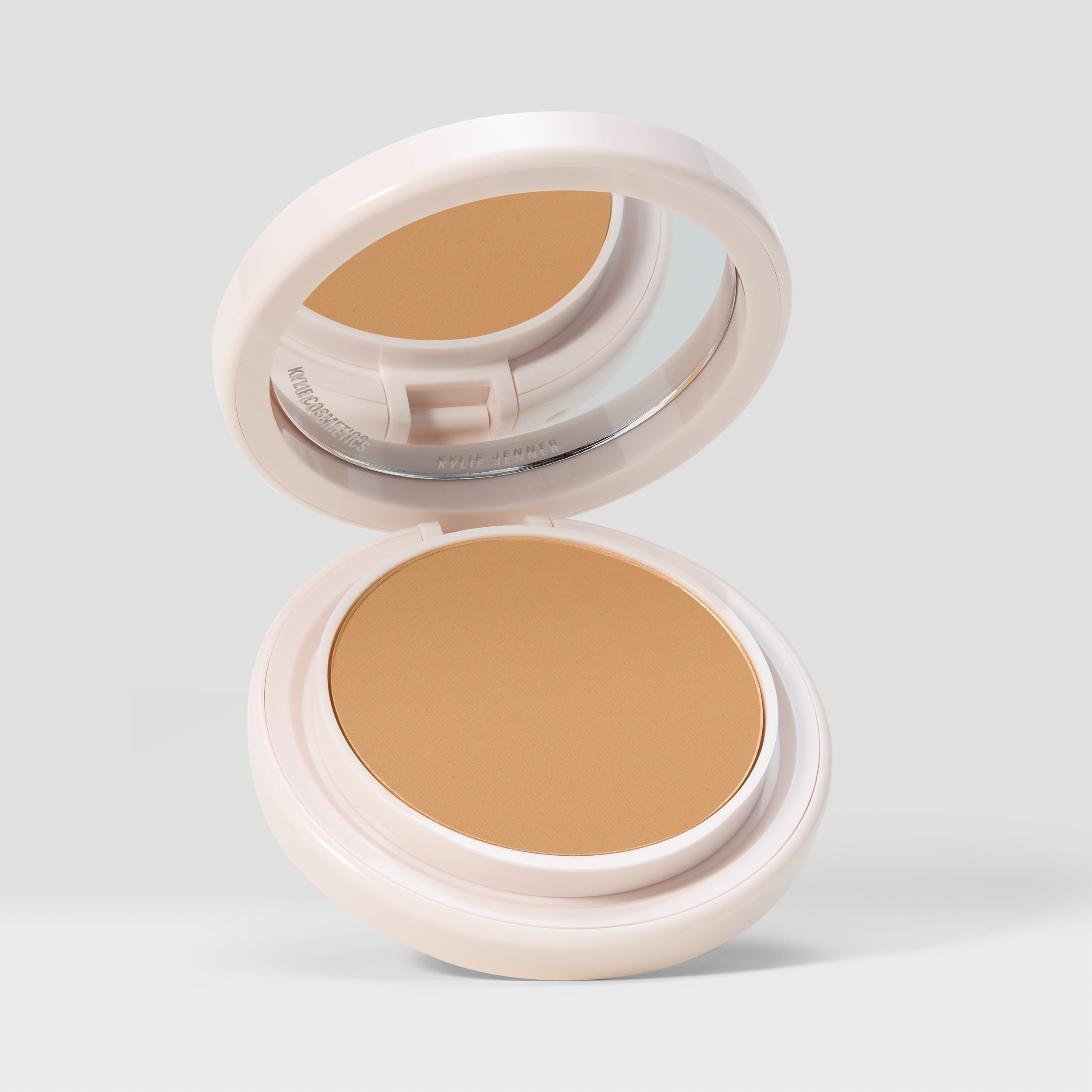 kyliecosmetics Natural Blur Powder Foundation