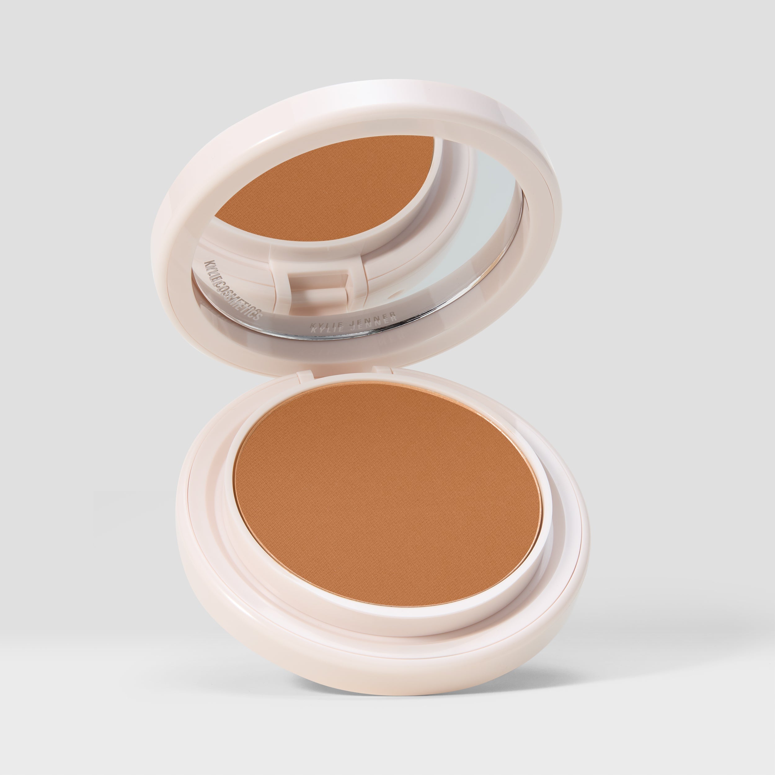 kyliecosmetics Natural Blur Powder Foundation
