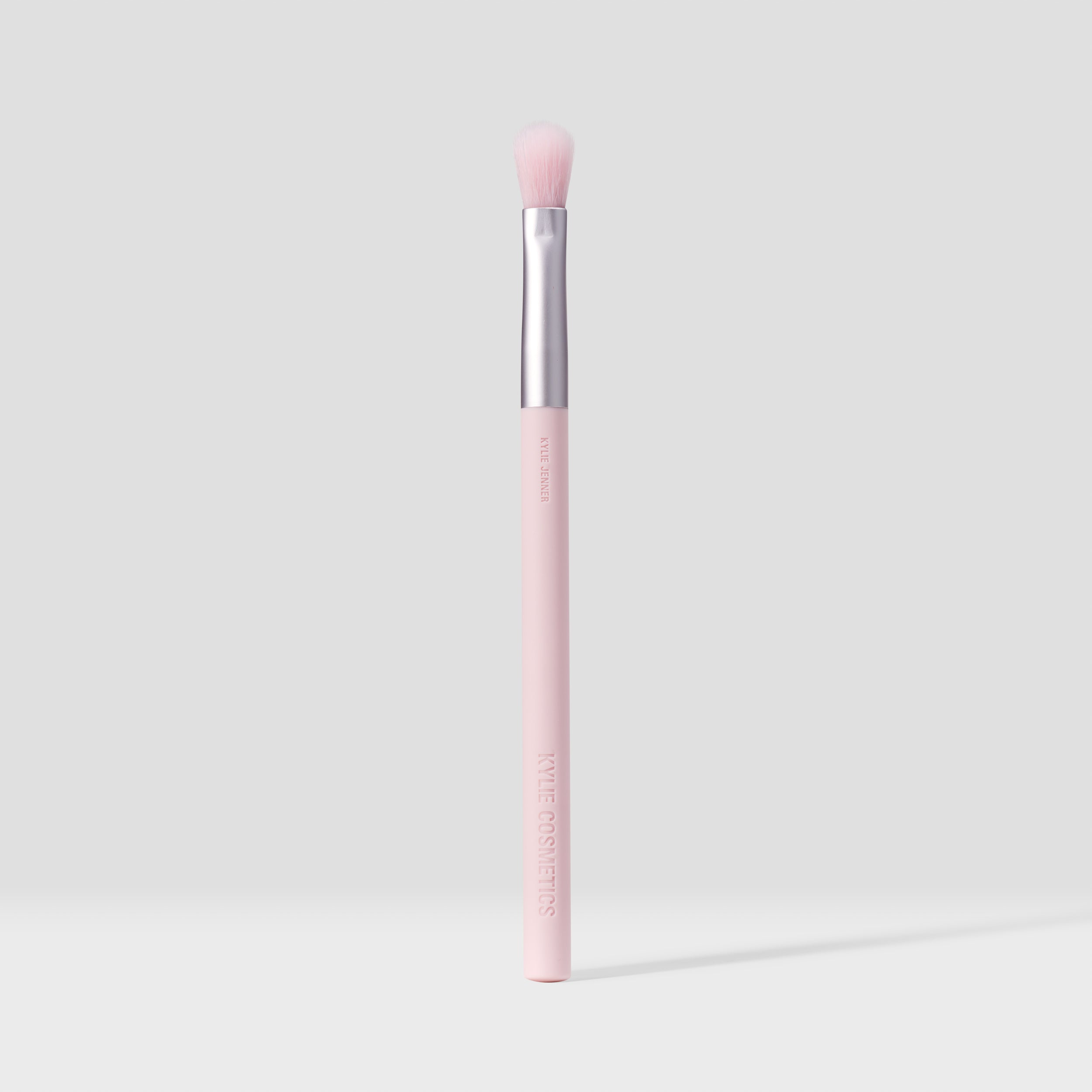 kyliecosmetics Eyeshadow Crease Blending Brush 08