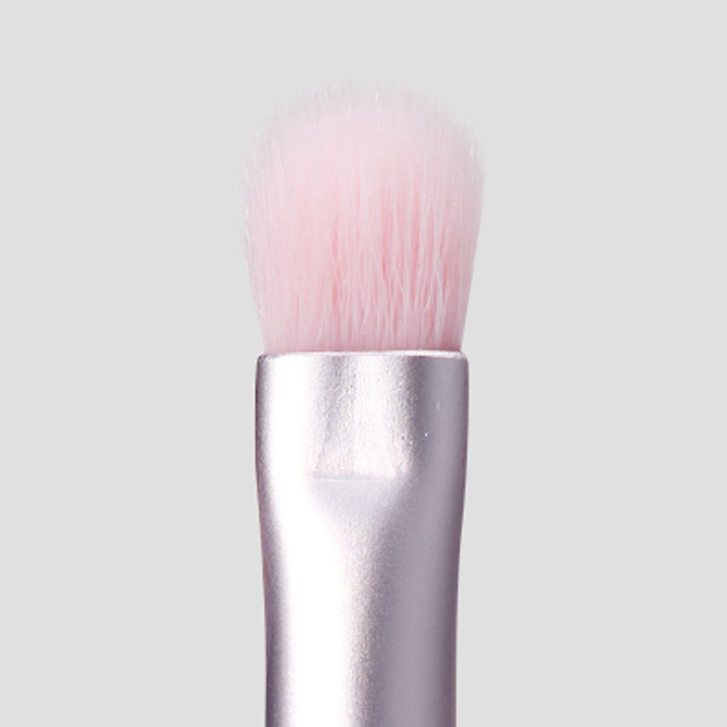 kyliecosmetics Eyeshadow Packing Brush 09